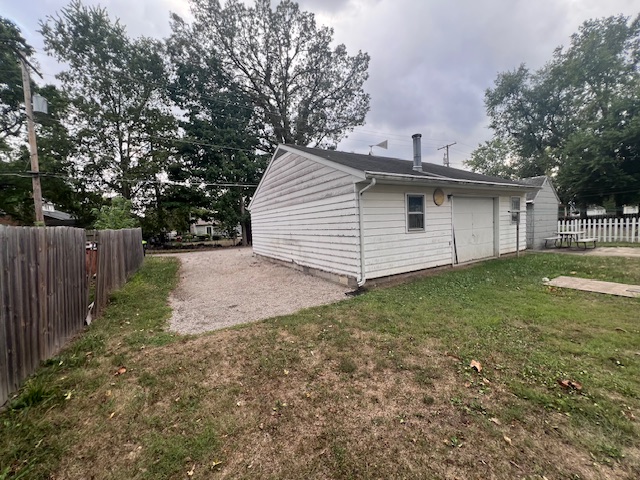 205 East Sangamon Street - Garage